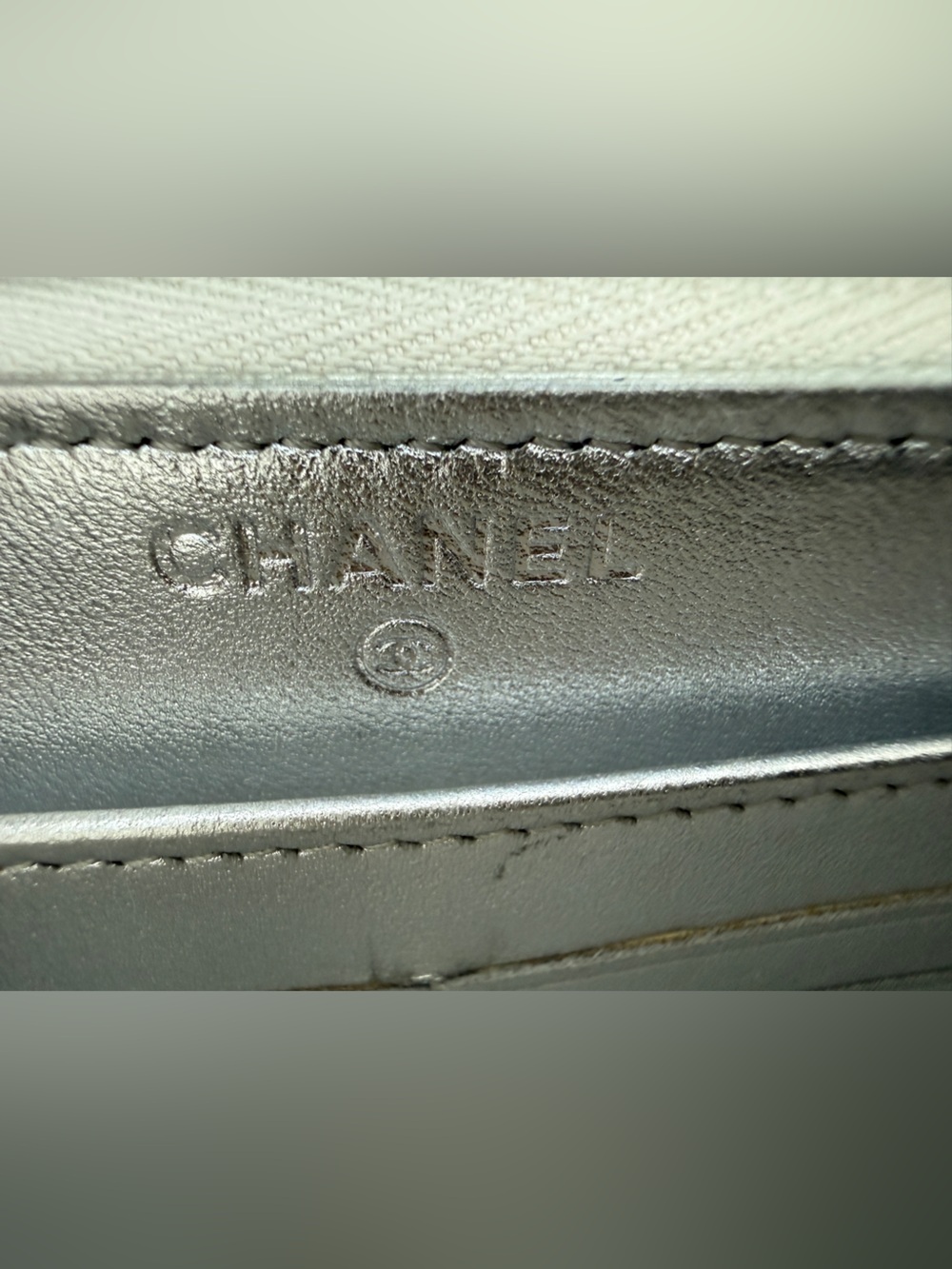 CHANEL Matelasse Silver Quilted Lambskin Zippy Long Wallet - Classic CC Hardware - Picture 5 of 15